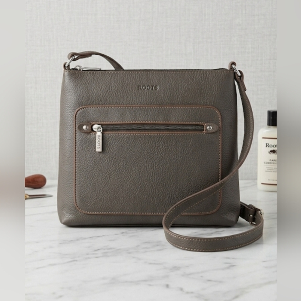 🌟 Roots Charcoal Grey / Brown Faux Leather Crossbody Bag 🌟 Like New